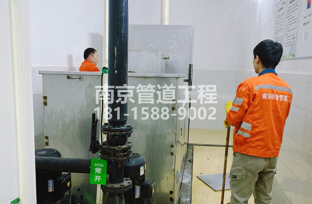 302栖霞隔油设备清洗